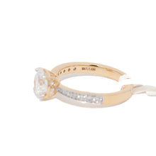 1 Carat Round Diamond Ring in Yellow Gold