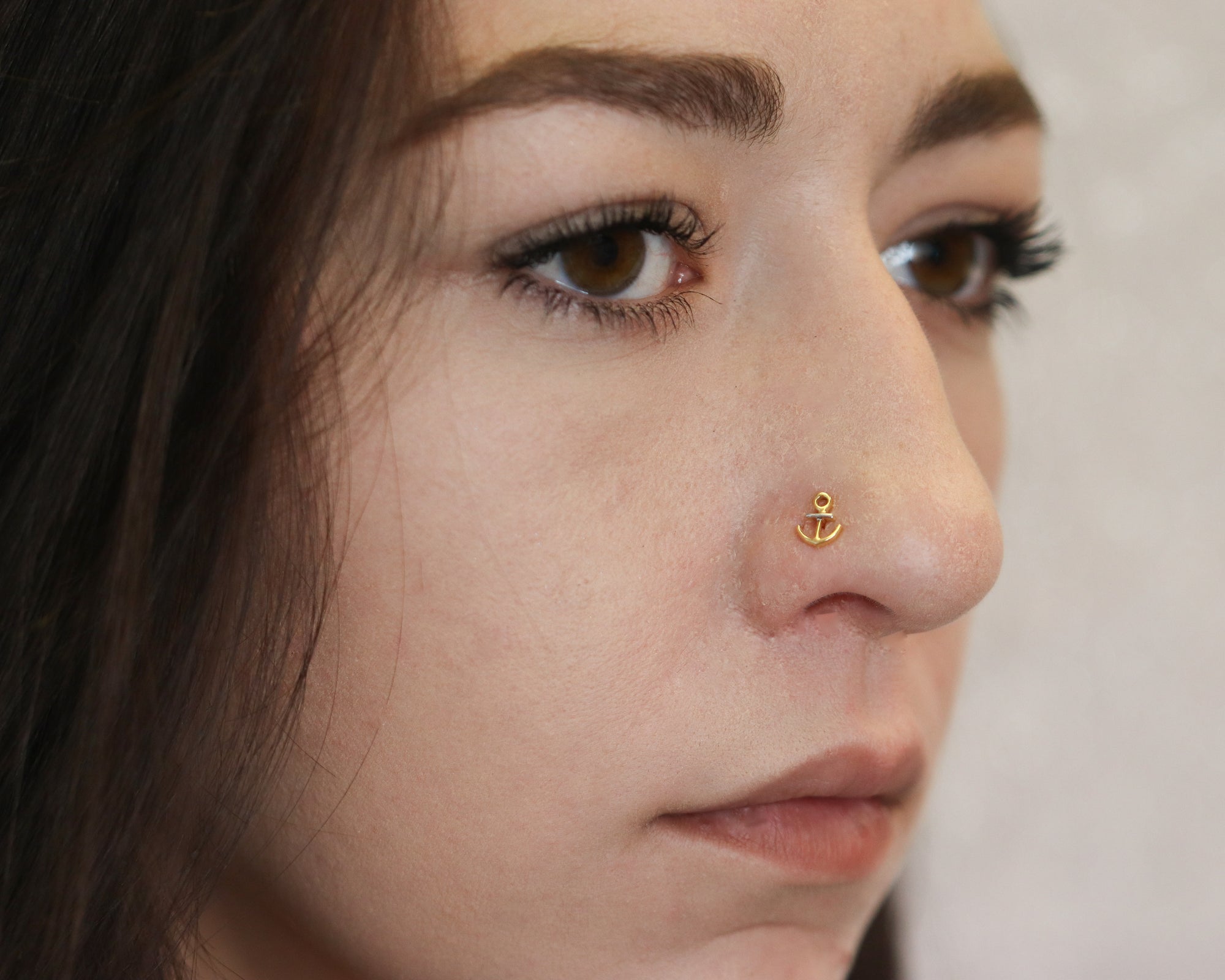 Anchor Nose Pin (18K)