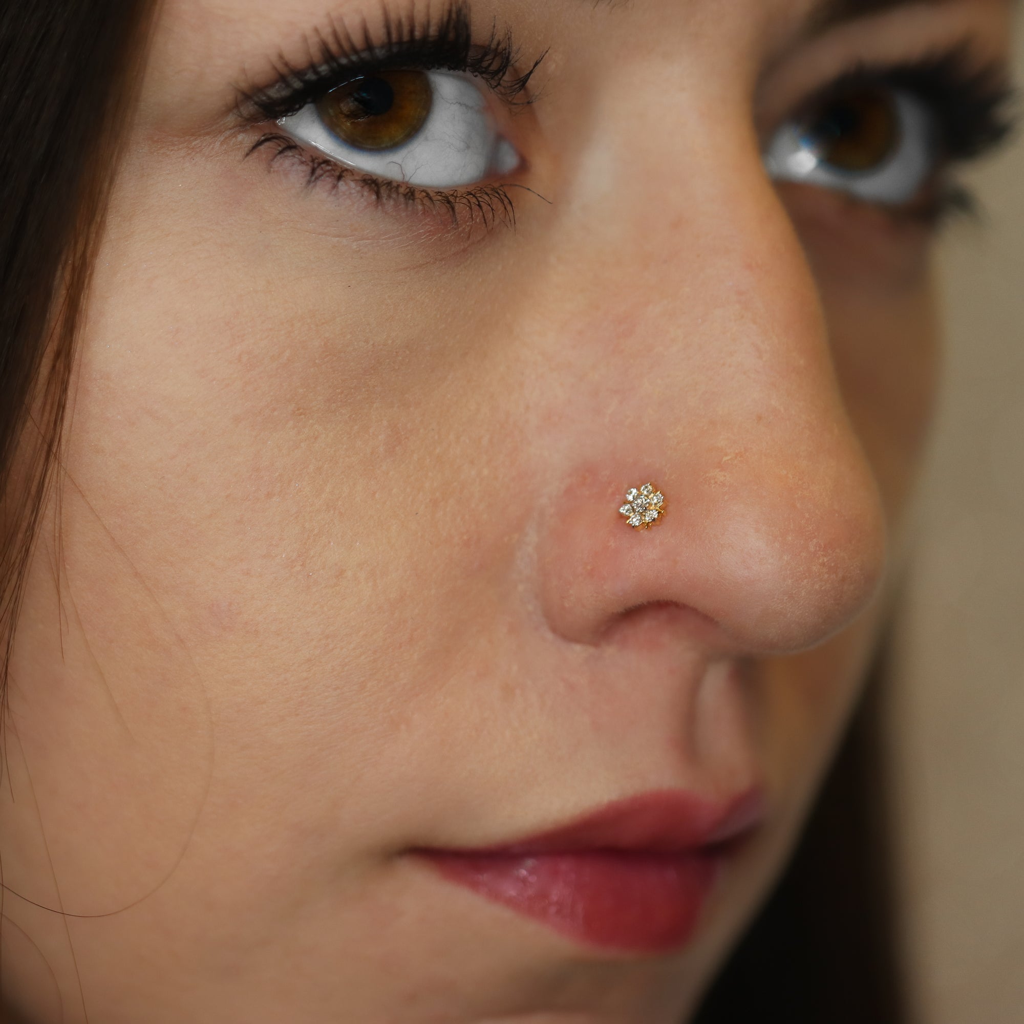 Floral Nosepin with Diamonds (18K)