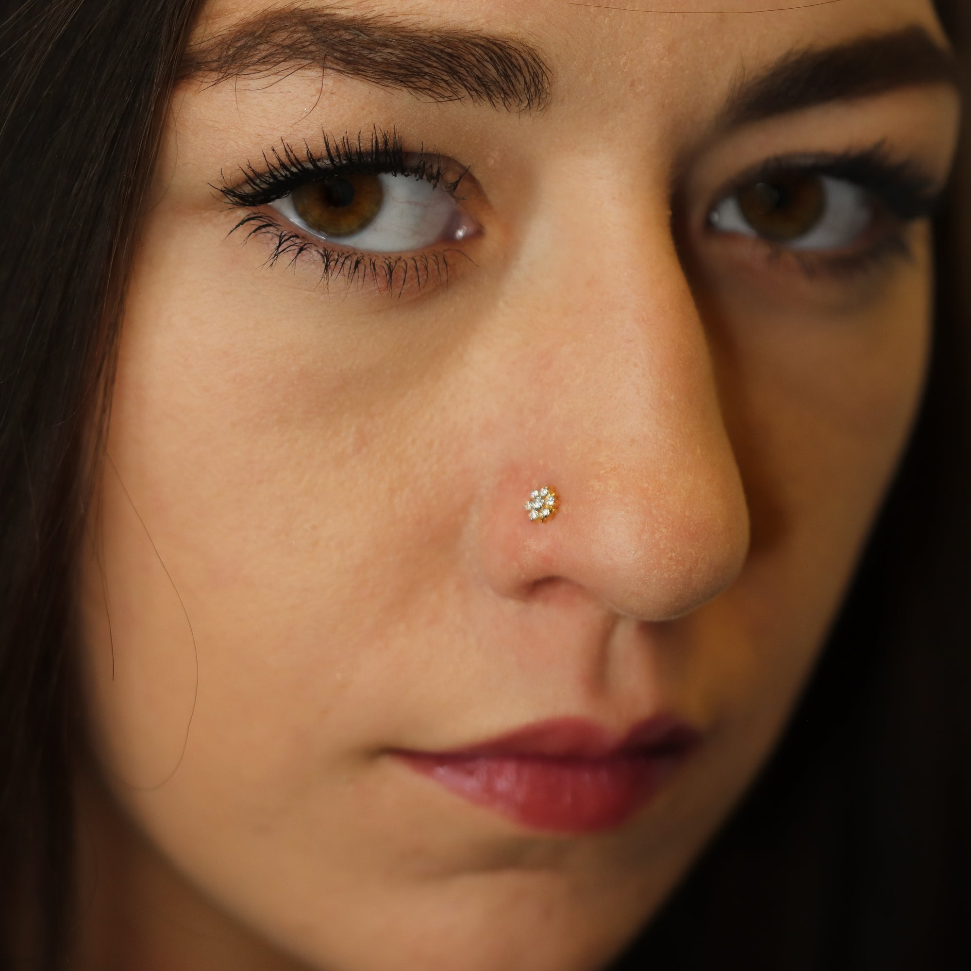 Floral Nosepin with Diamonds (18K)