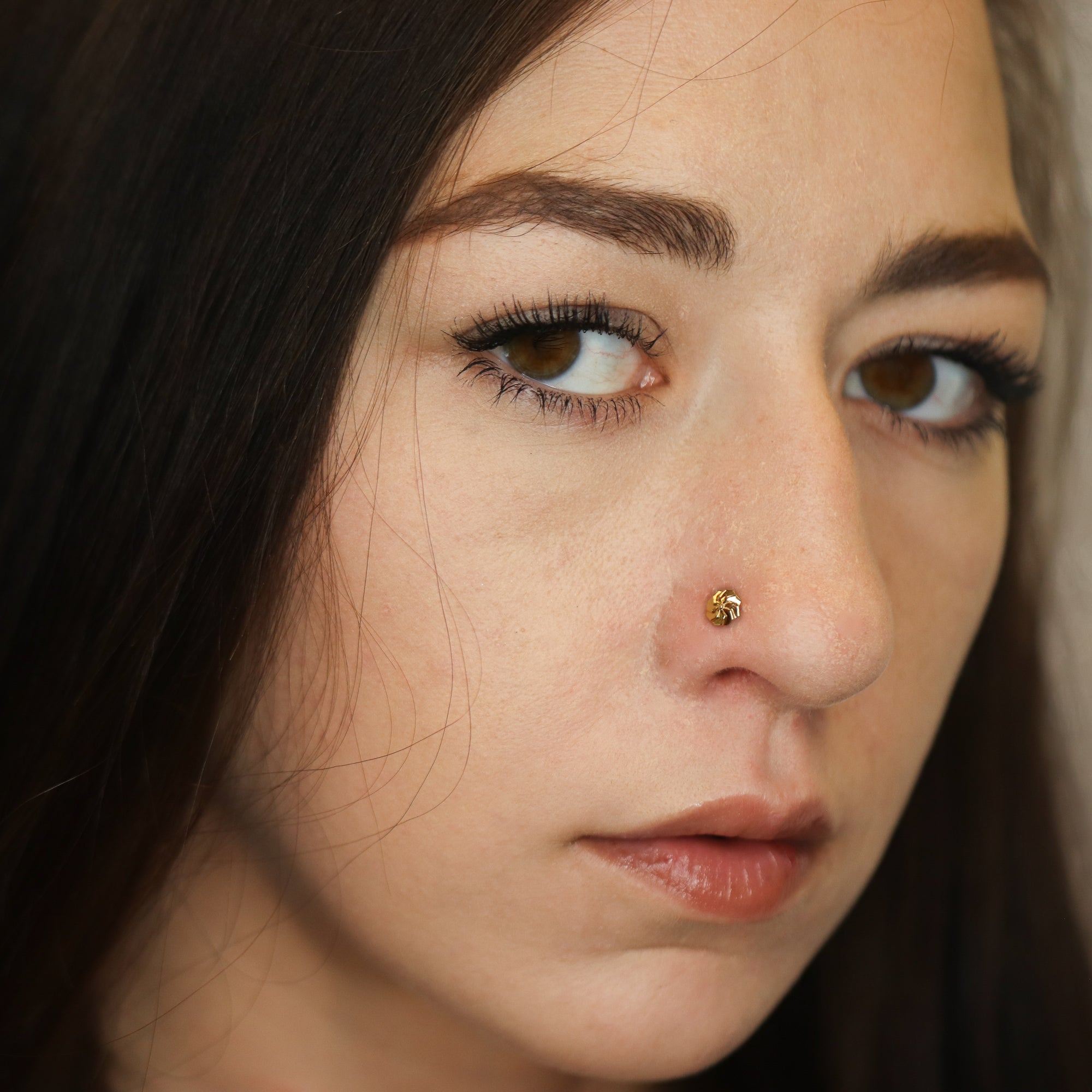 Gold Nose Pin (18K)