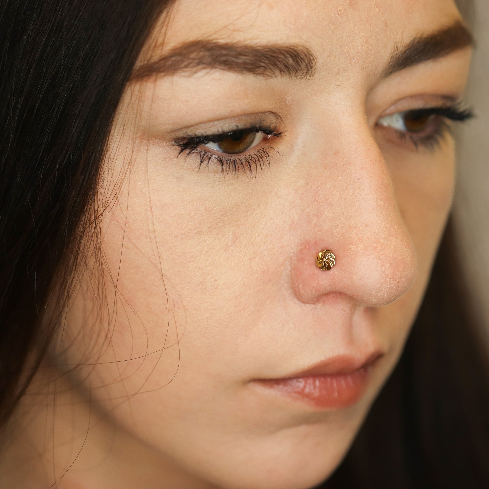 Gold Nose Pin (18K)