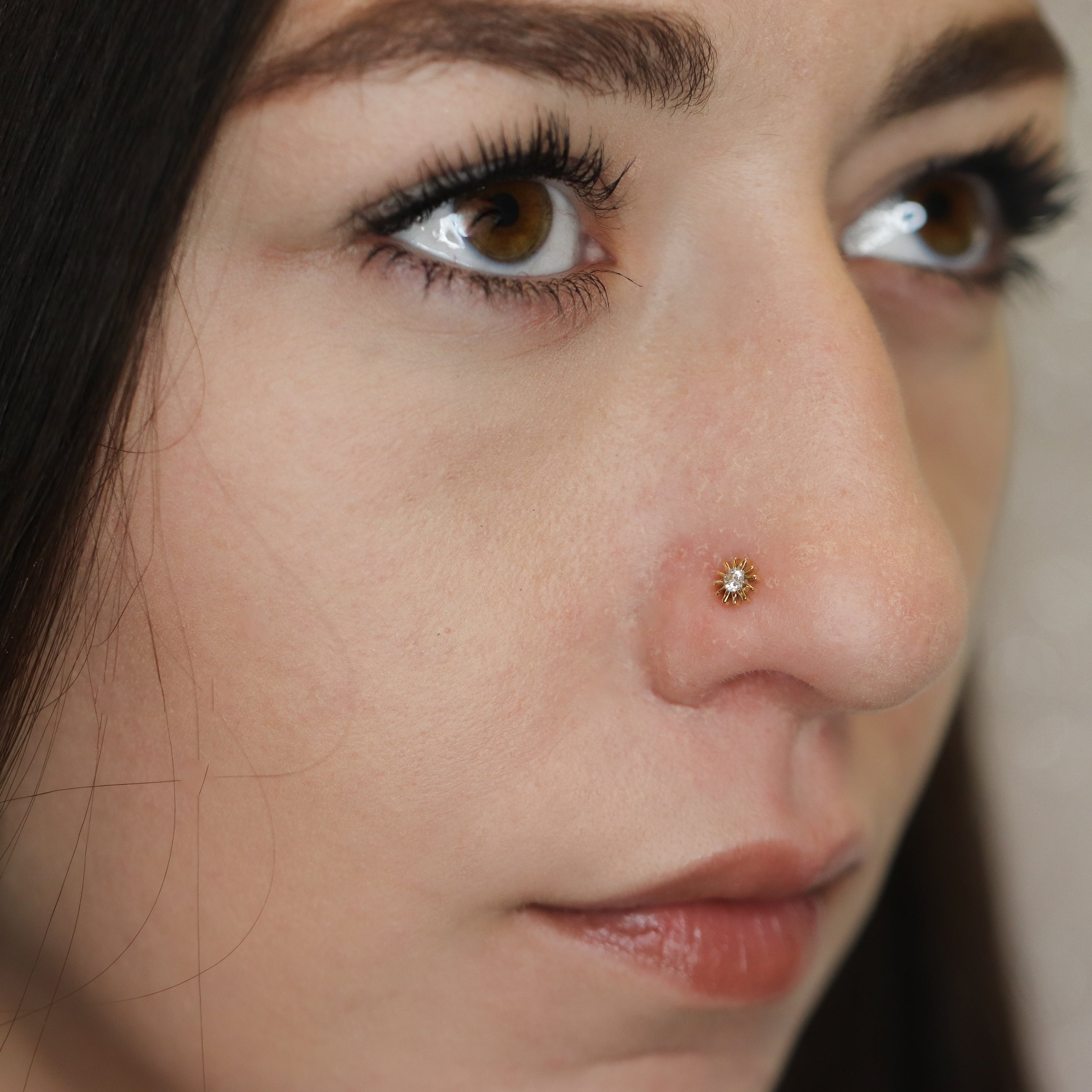 The Sun Nosepin with Diamond (18K)