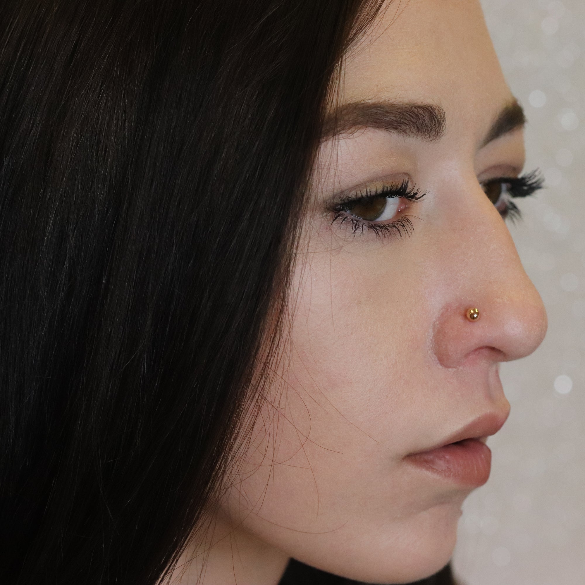 Minimalist Gold Nose Stud (18K)