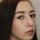 Cloverleaf Nose Pin with Diamonds (18K)