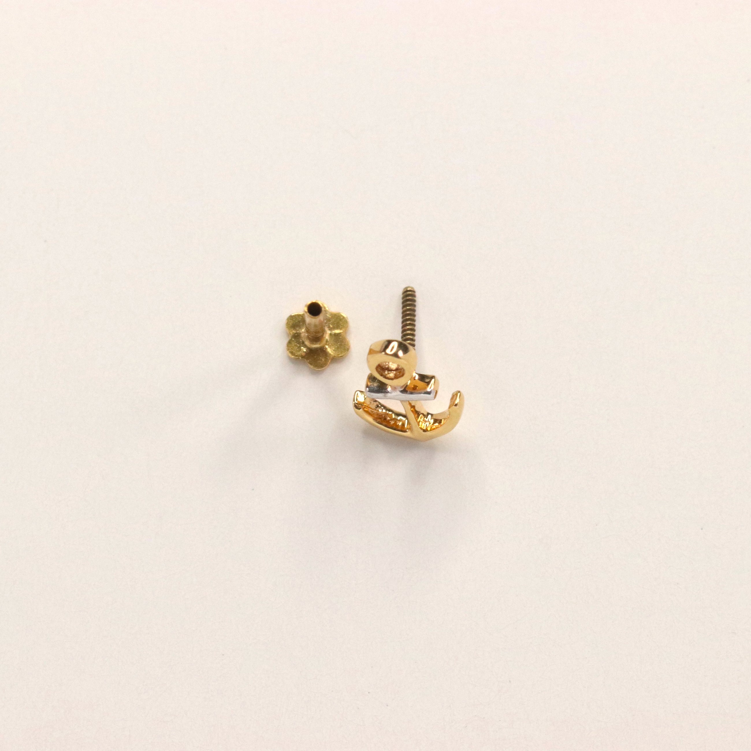 Anchor Nose Pin (18K)