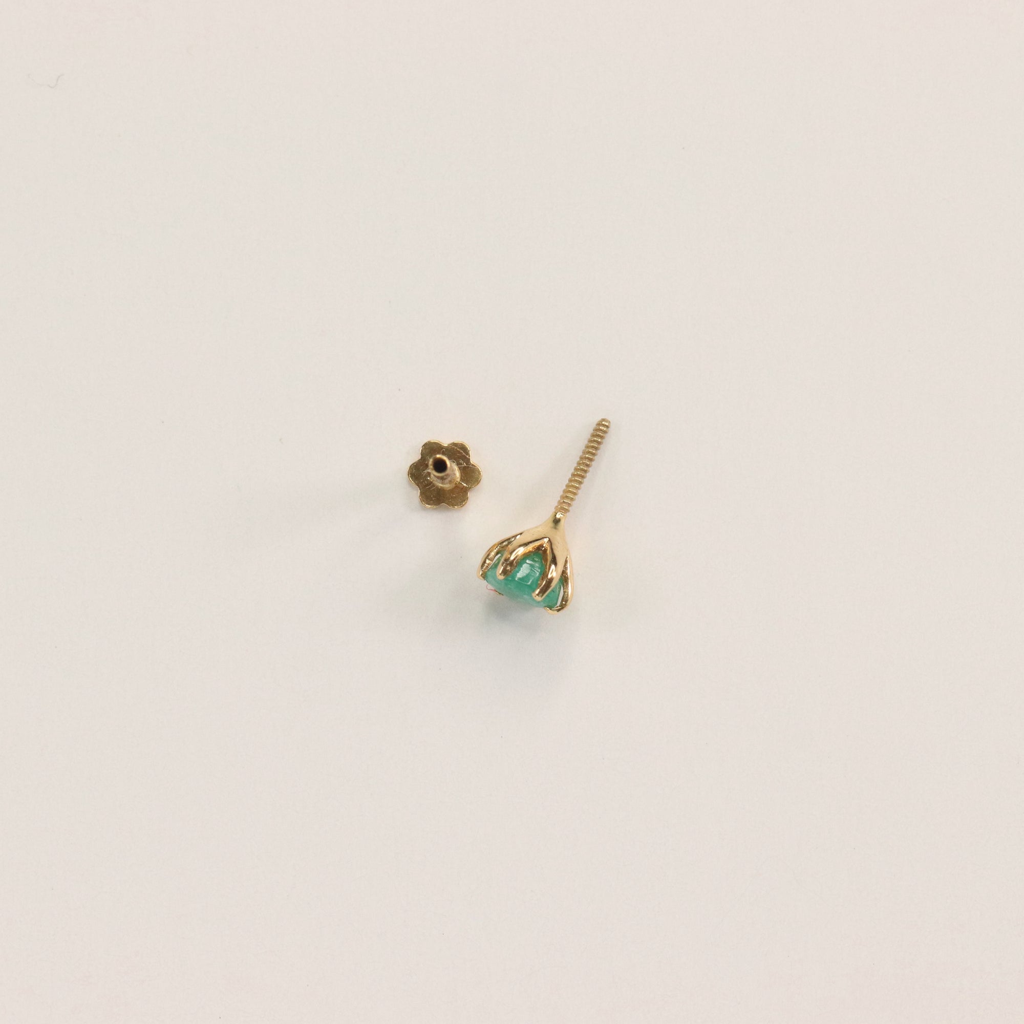 Green Emerald Nose Pin (18K)