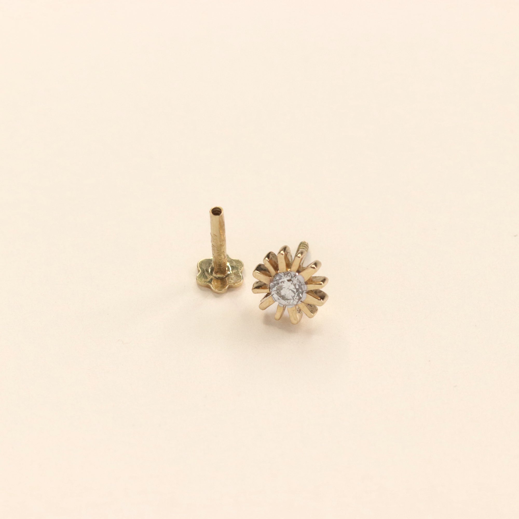 The Sun Nosepin with Diamond (18K)