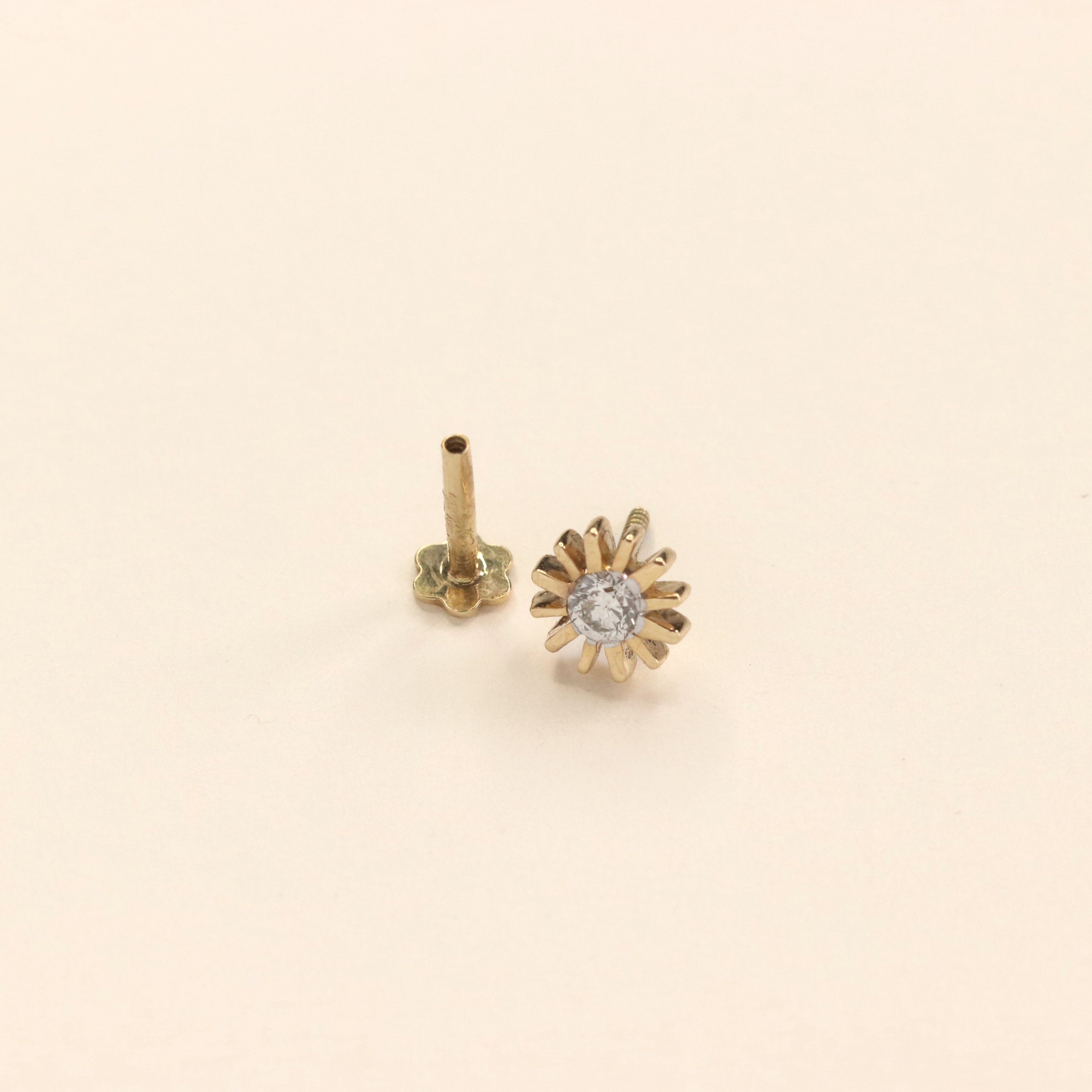The Sun Nosepin with Diamond (18K)