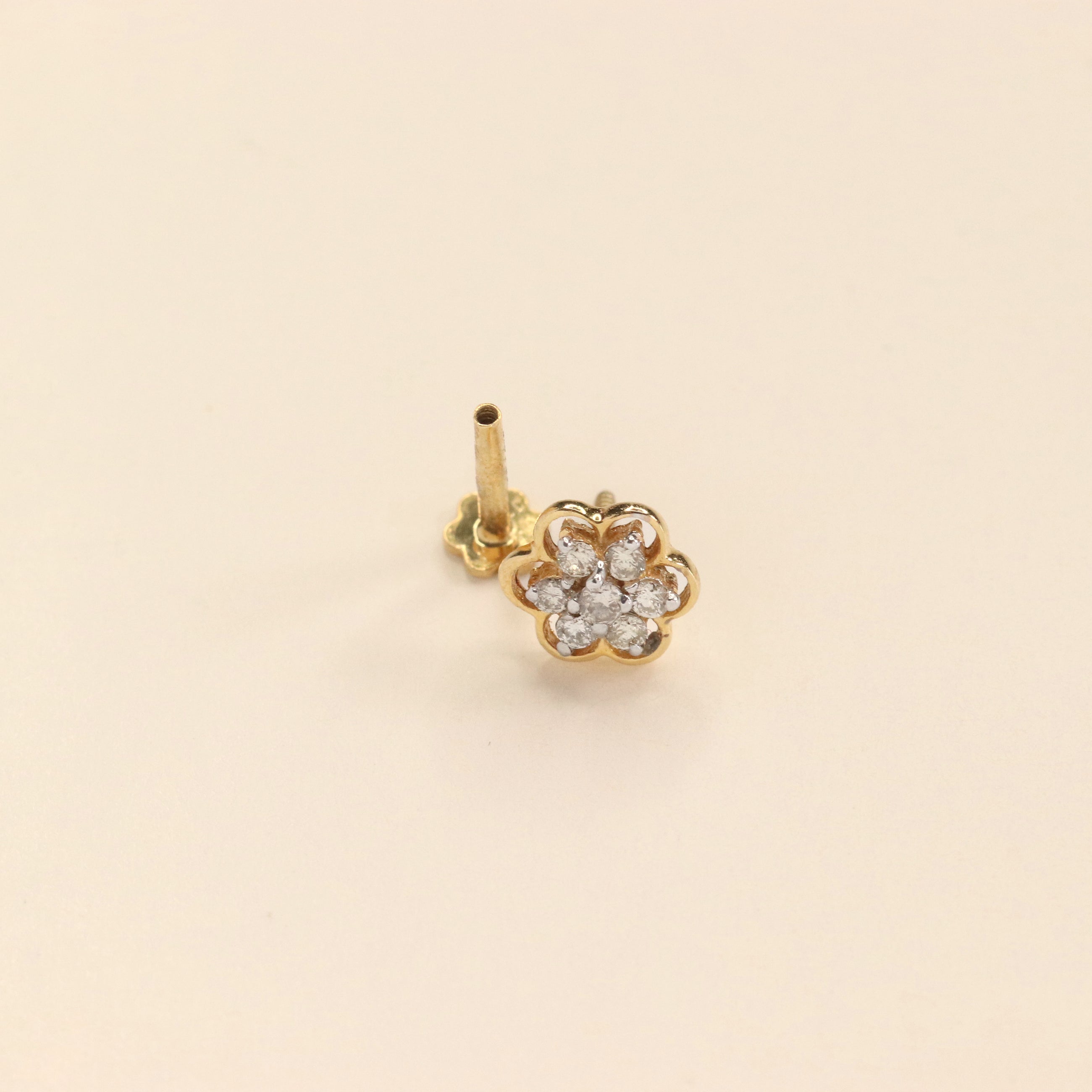 Floral Nosepin with Diamonds (18K)