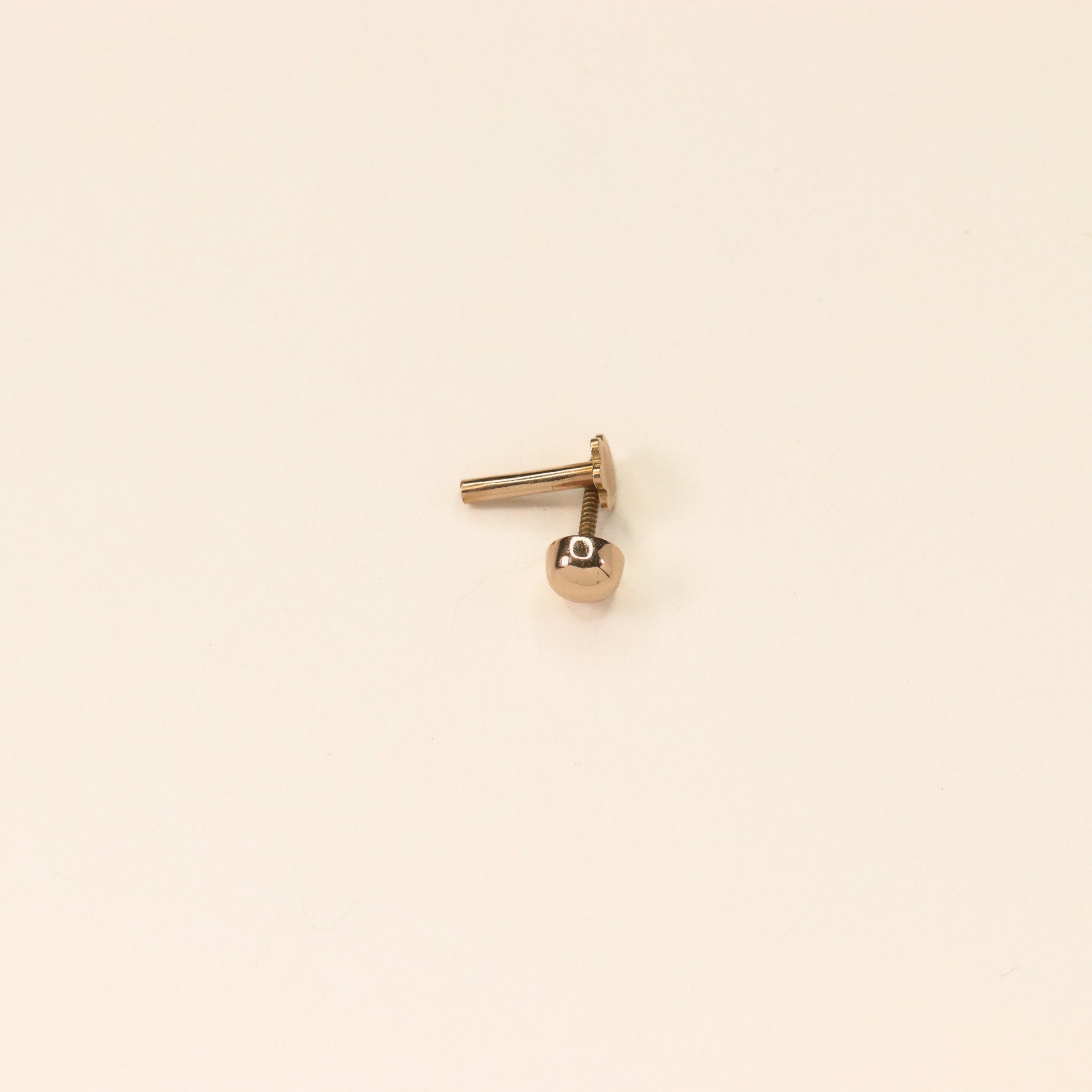 Minimalist Gold Nose Stud (18K)