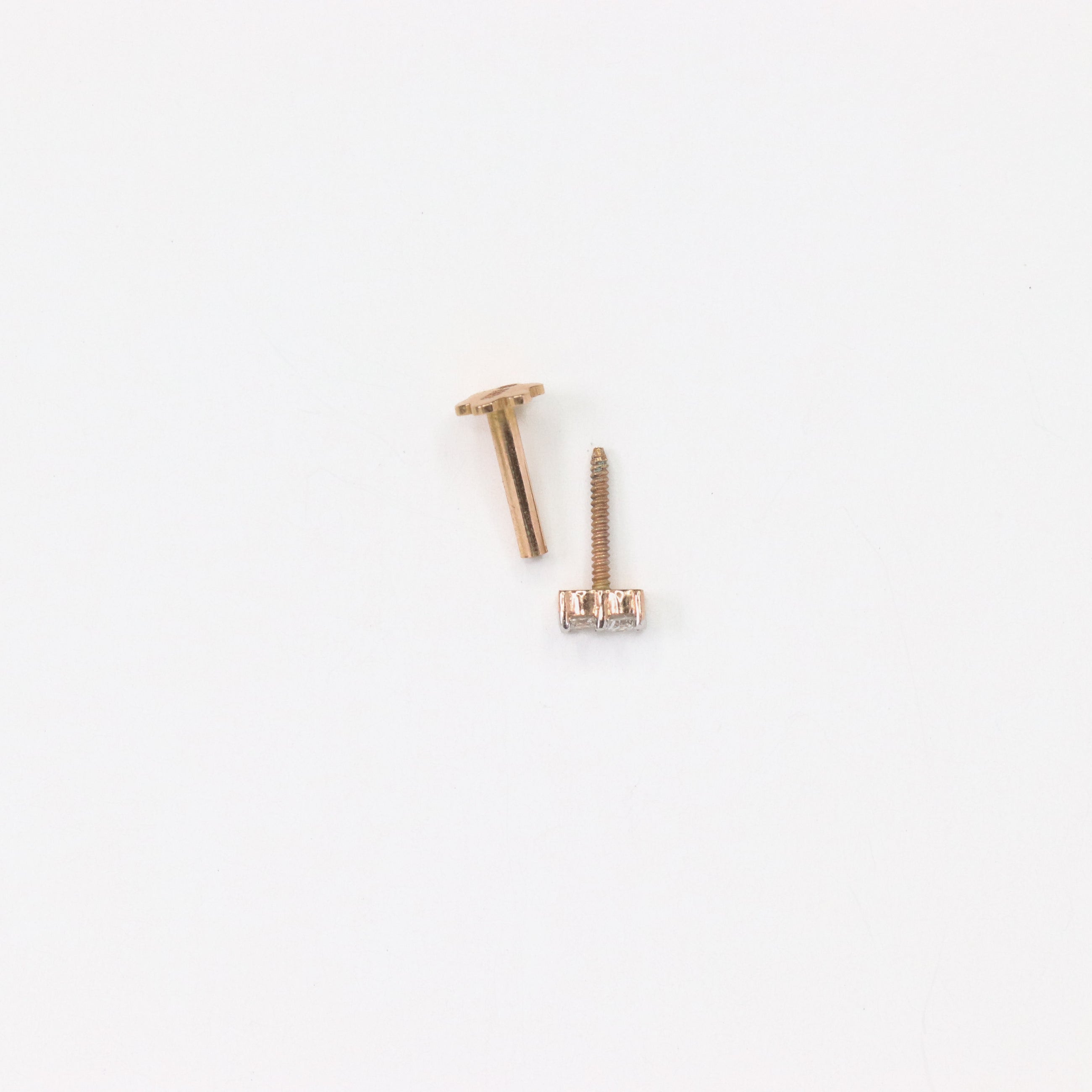 Dual Diamond Nose Stud (18K)