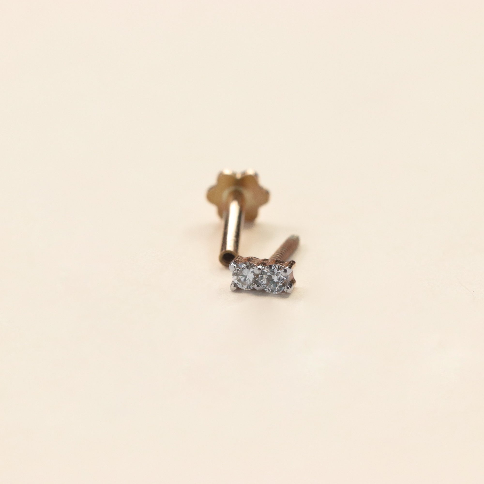 Dual Diamond Nose Stud (18K)
