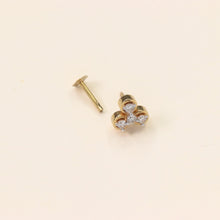 Cloverleaf Nose Pin with 4 Diamonds (18K)