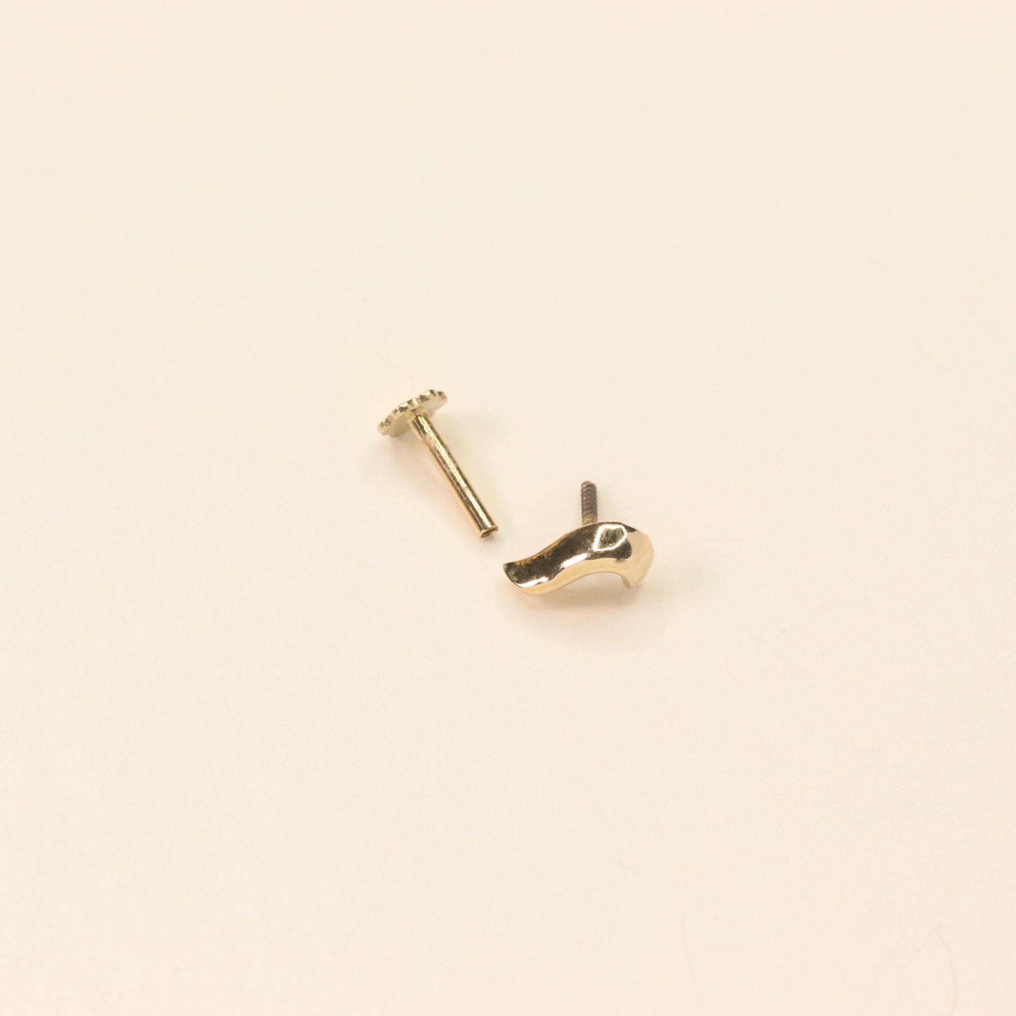 Specialty Gold Nose Stud (18K)