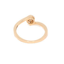 Yellow gold ring with natural diamonds